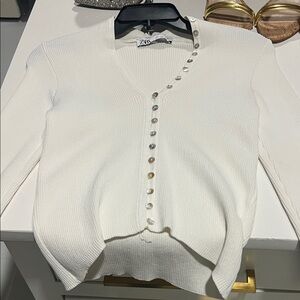 Zara Women's Cream Cardigan with Button Accents